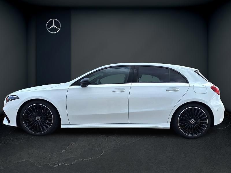 Occasion Mercedes A200 AMG line 150 ch (110 kW) 2025 Blanc Berline