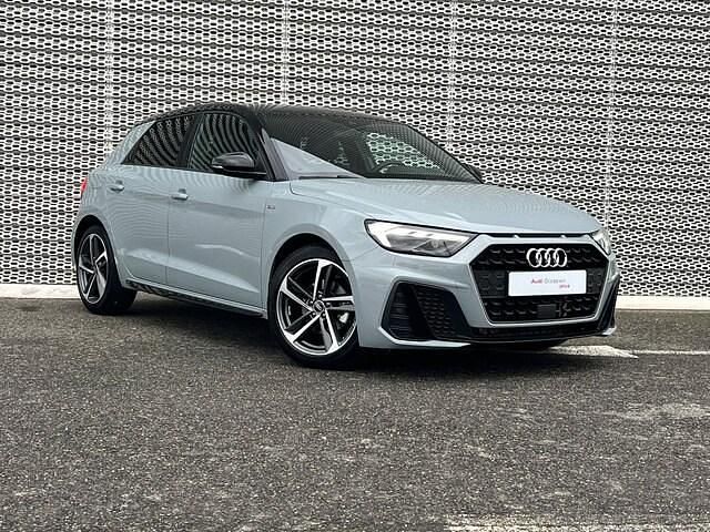 Occasion Audi A1 Sportback S-line plus 116 ch (85 kW) 2025 Gris flèche nacré noir mythe métallisé Citadine