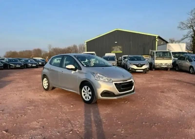 Utilisé 2015 Peugeot 208 Citadine | 6 990 € (Bon prix) - Image 1/4