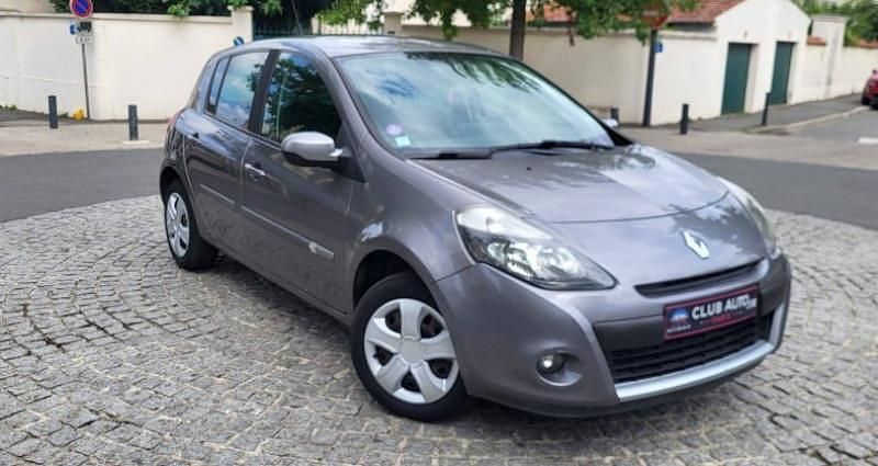 Utilisé 2011 Renault Clio III Night&Day Citadine | 5 490 € - Image 1/4