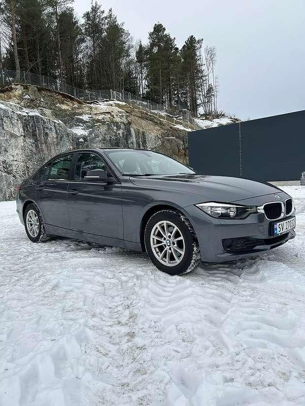 Occasion BMW 316 Luxury Line 116 ch (85 kW) 2012 Gris Berline