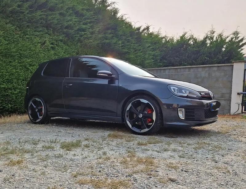 Gris Utilisé 2012 VW Golf VII Edition Berline | 16 000 € (Prix juste) - Image 1/4