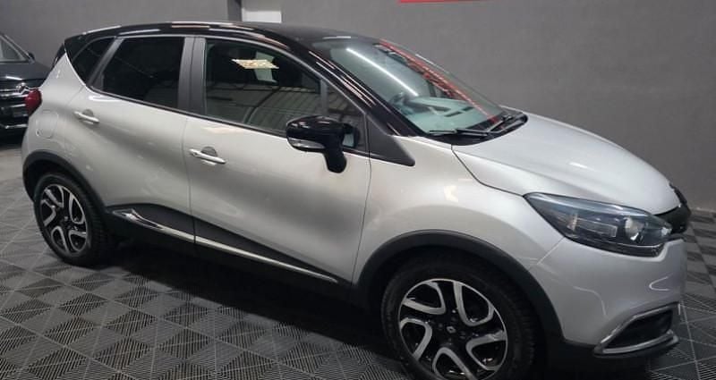 Gris Occasion 2014 Renault Captur Intens SUV | 9 990 € (Prix assez cher) - Image 1/4
