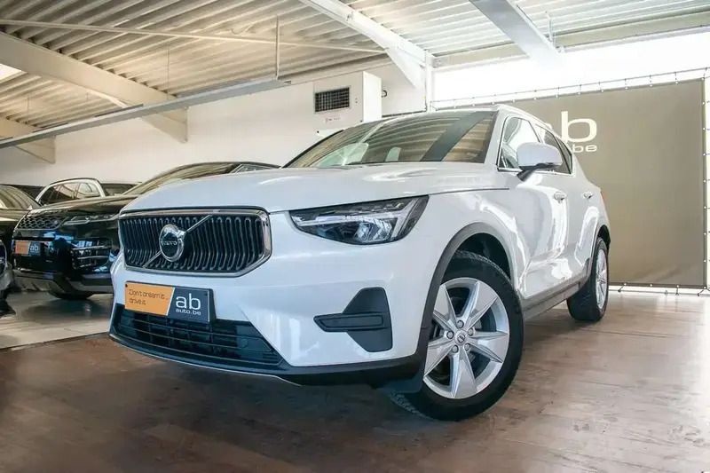 Blanc Utilisé 2022 Volvo XC40 SUV | 29 490 € (Super prix) - Image 1/4