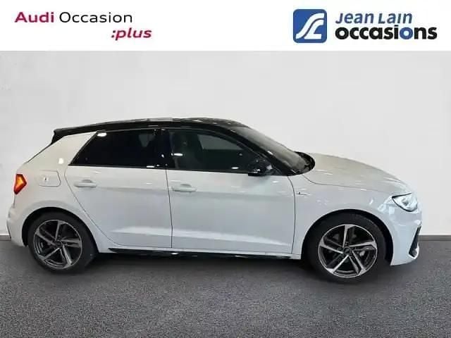 Occasion Audi A1 Sportback S-line plus 116 ch (85 kW) 2025 Blanc glacier métallisé noir mythe métallisé Citadine