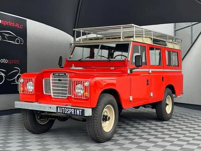 Orange Occasion 1982 Land Rover Defender Break | 59 900 € - Image 1/4