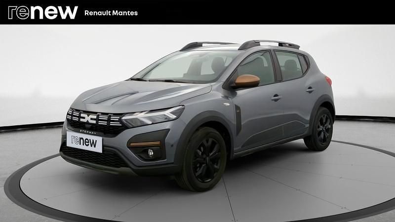 Gris Utilisé 2025 Dacia Sandero Extreme Citadine | 18 980 € (Prix cher) - Image 1/4