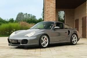 Gris Utilisé 2002 Porsche 911 Turbo Coupé | 98 000 € - Image 1/4