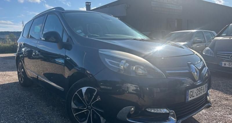 Noir Utilisé 2014 Renault Scénic III Bose Edition Monospace | 7 999 € (Prix juste) - Image 1/4