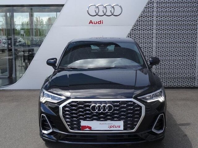 Gris daytona nacré Utilisé 2020 Audi Q3 S-Line SUV | 51 500 € - Image 1/3