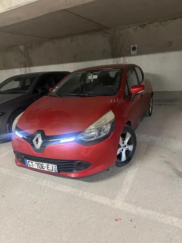 Occasion 2013 Renault Clio IV Business Berline | 5 750 € (Bon prix) - Image 1/4