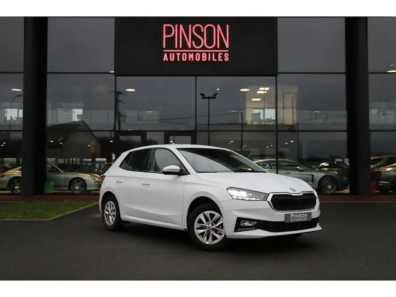 Blanc Utilisé 2024 Skoda Fabia Berline | 16 890 € (Super prix) - Image 1/4