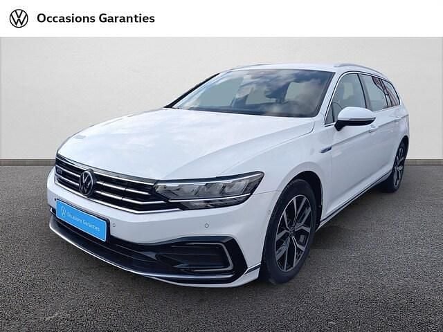 Utilisé 2022 VW Passat GTE Break | 26 989 € (Prix juste) - Image 1/4
