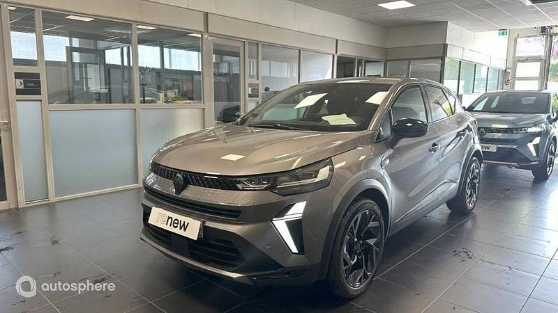 Gris Nouvelle 2025 Renault Captur Esprit Alpine SUV | 32 990 € - Image 1/4