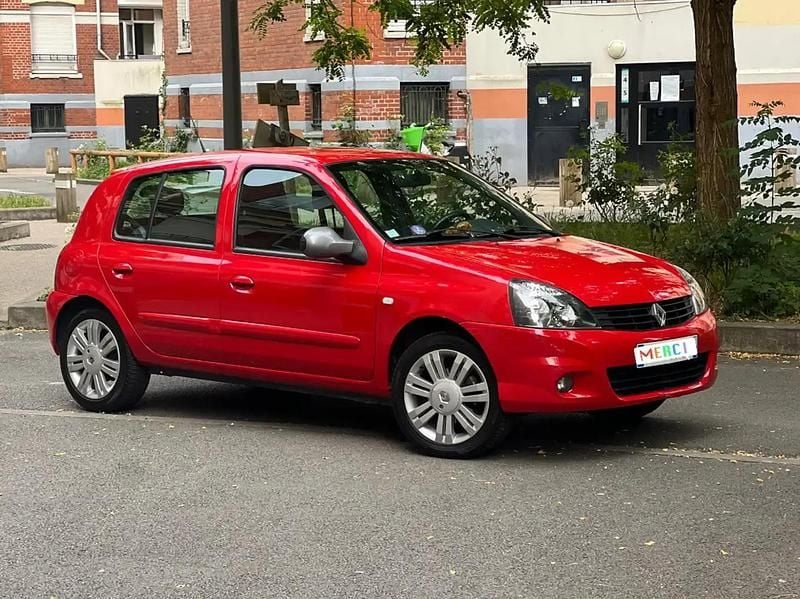 Utilisé 2012 Renault Clio IV Campus Berline | 3 800 € - Image 1/4