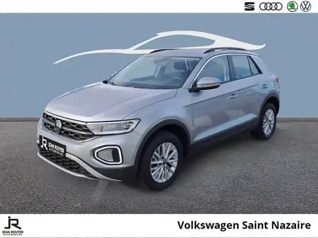 Argent pyrite métallisé/argent pyrite métallisé Utilisé 2023 VW T-Roc SUV | 26 390 € (Bon prix) - Image 1/4