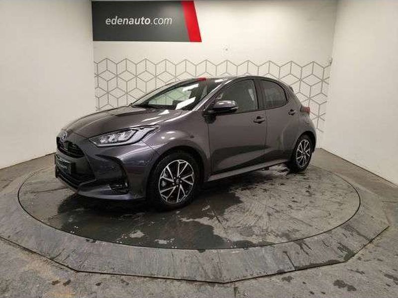 Utilisé 2024 Toyota Yaris Hybrid Design Berline | 22 590 € (Prix juste) - Image 1/1