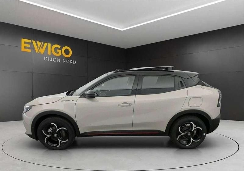 Nouvelle Alfa Romeo Junior Edizione Speciale 145 ch (106 kW) 2025 Gris SUV