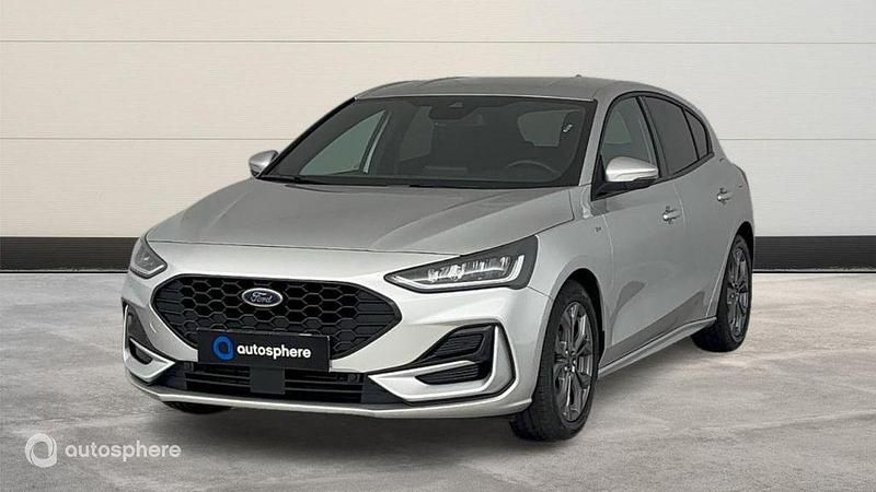 Gris Utilisé 2022 Ford Focus ST-Line Berline | 20 499 € (Prix juste) - Image 1/4