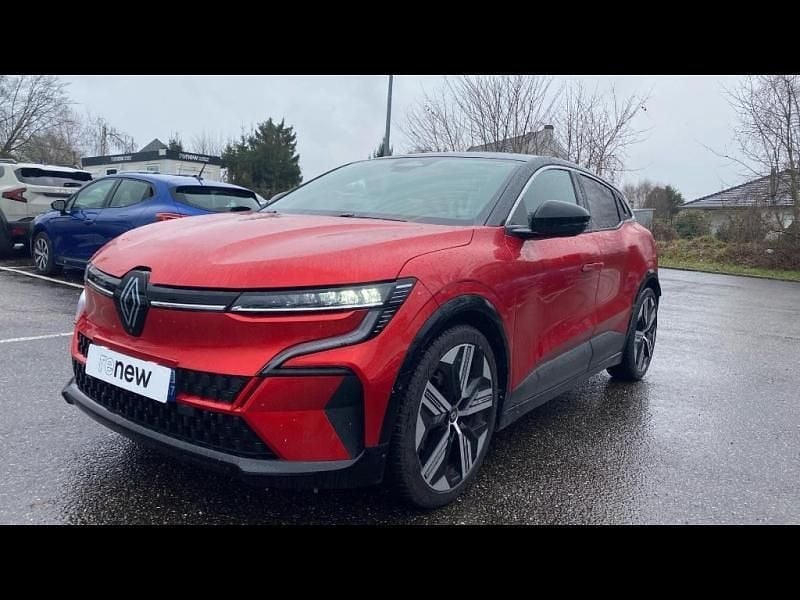 Occasion Renault Megane E-Tech Iconic 161 kW (220 ch) 2022 Rouge Berline