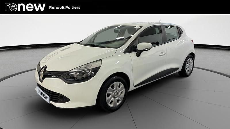 Blanc Utilisé 2015 Renault Clio IV Life Citadine | 10 990 € (Prix juste) - Image 1/4