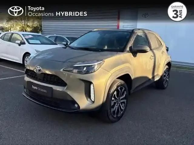 Bronze imperial Utilisé 2023 Toyota Yaris Hybrid Design SUV | 21 990 € (Prix juste) - Image 1/4