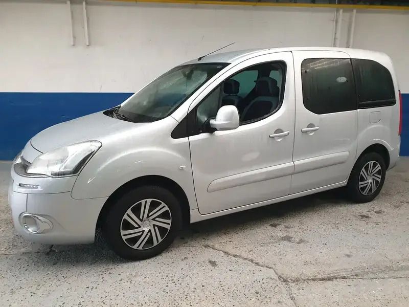 Gris Occasion 2012 Citroën Berlingo Monospace | 10 490 € (Prix cher) - Image 1/4