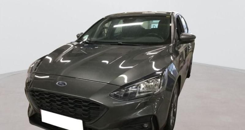 Gris Utilisé 2018 Ford Focus ST-Line Berline | 14 990 € (Prix juste) - Image 1/4