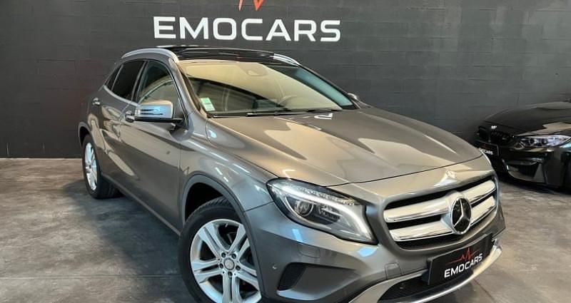 Gris Occasion 2015 Mercedes GLA200 SUV | 16 990 € (Prix juste) - Image 1/4