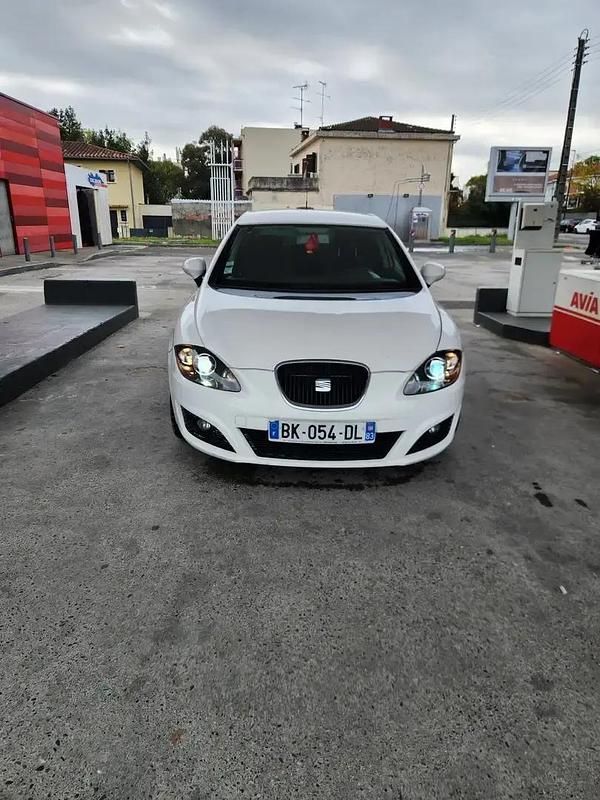 Utilisé 2011 Seat Leon Ecomotive Berline | 4 590 € - Image 1/4