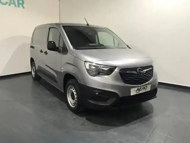 Gris acier métal Nouvelle 2025 Opel Combo-e Life Berline | 24 790 € - Image 1/4