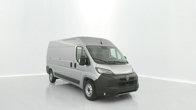 Gris Utilisé 2024 Peugeot Boxer S Van | 34 440 € (Prix juste) - Image 1/4