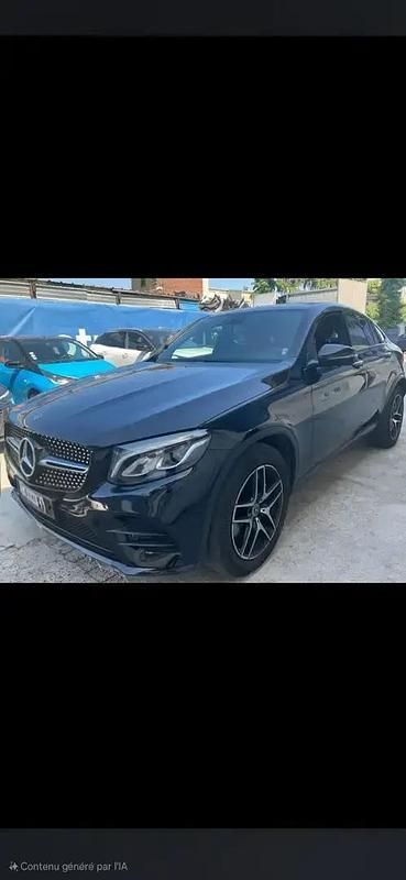Noir Utilisé 2018 Mercedes GLC250 AMG line SUV | 31 990 € (Prix cher) - Image 1/4