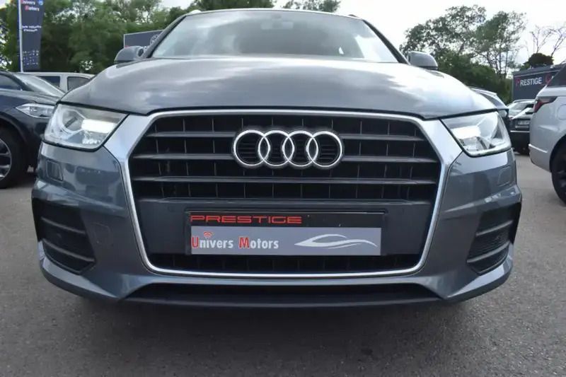 Gris Utilisé 2015 Audi Q3 Business SUV | 19 400 € (Prix juste) - Image 1/4