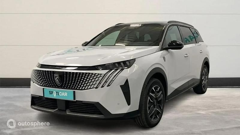 Blanc Nouvelle 2025 Peugeot 5008 GT Monospace | 41 999 € (Prix juste) - Image 1/4