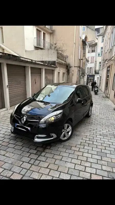 Utilisé 2015 Renault Scénic III LIMITED Monospace | 6 550 € (Prix juste) - Image 1/4