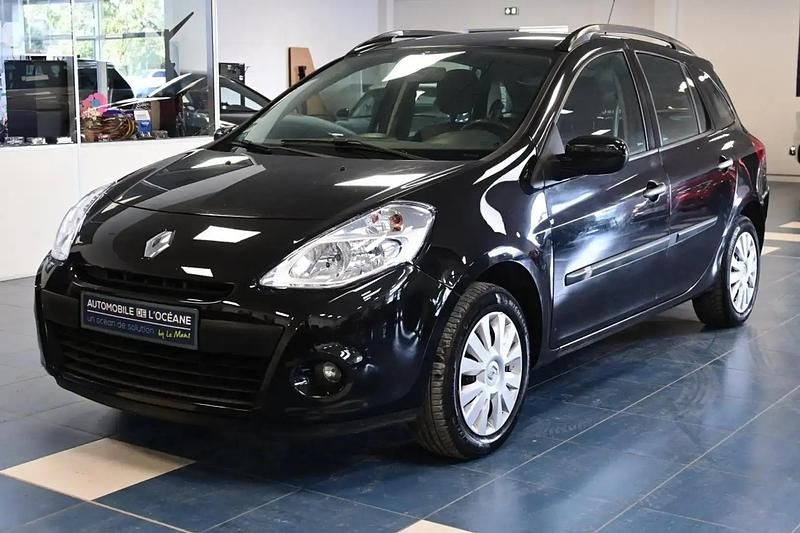 Noir Utilisé 2009 Renault Clio GrandTour Expression Break | 4 896 € - Image 1/4