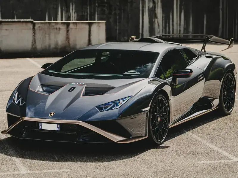 Gris Utilisé 2021 Lamborghini Huracán Coupé | 425 000 € - Image 1/4