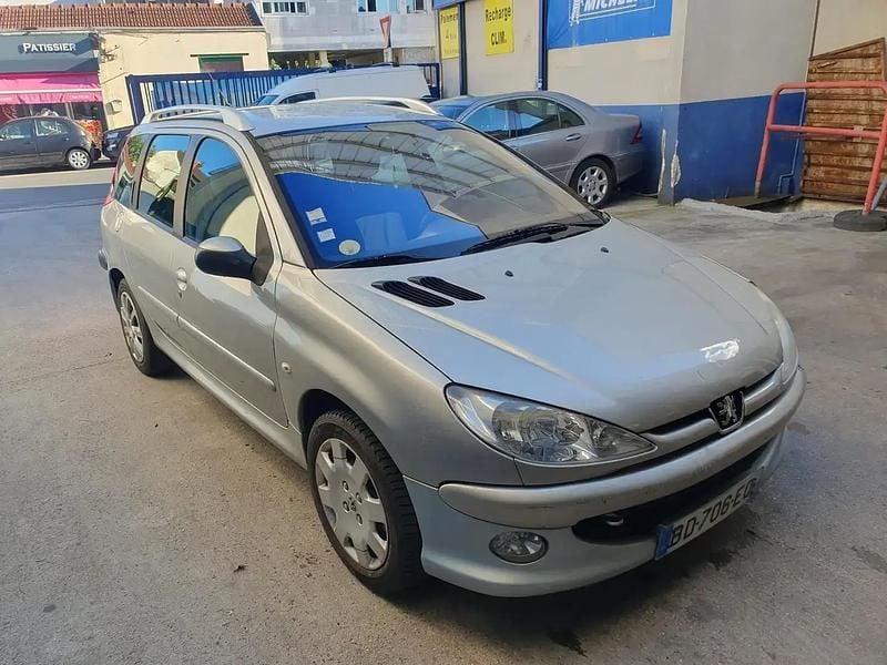 Gris Utilisé 2006 Peugeot 206 Break | 2 490 € (Bon prix) - Image 1/4