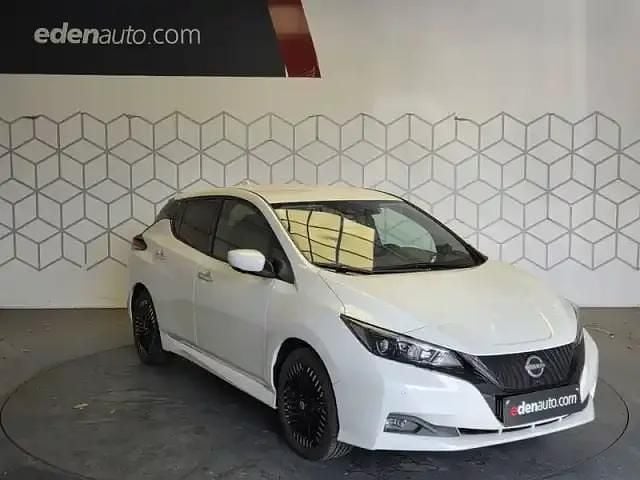 Blanc Nouvelle 2025 Nissan Leaf N-Connecta Citadine | 32 300 € - Image 1/4
