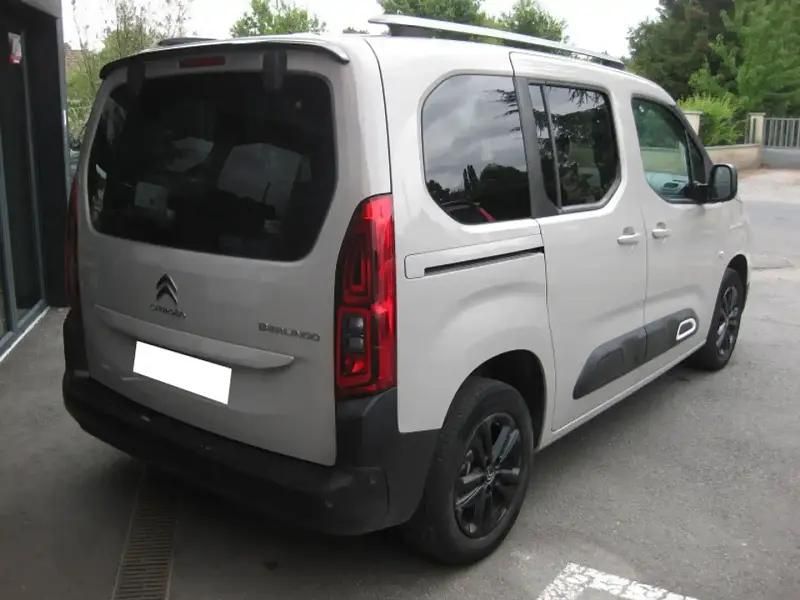 Image 2/4