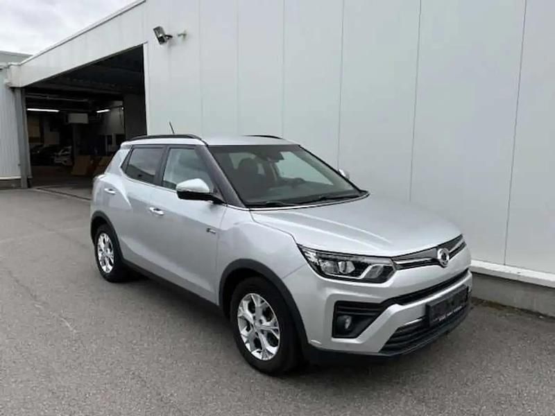 Argent Occasion 2021 Ssangyong (KGM) Tivoli SUV | 14 800 € - Image 1/4