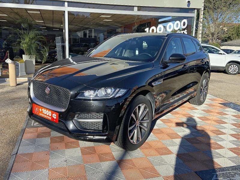 Noir Occasion 2017 Jaguar F-Pace R-Sport SUV | 21 980 € (Prix juste) - Image 1/4