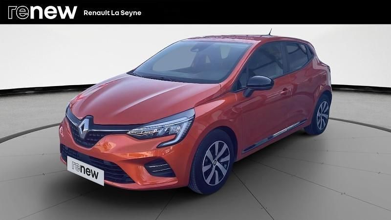 Orange Utilisé 2023 Renault Clio V Evolution Berline | 13 990 € (Prix juste) - Image 1/4