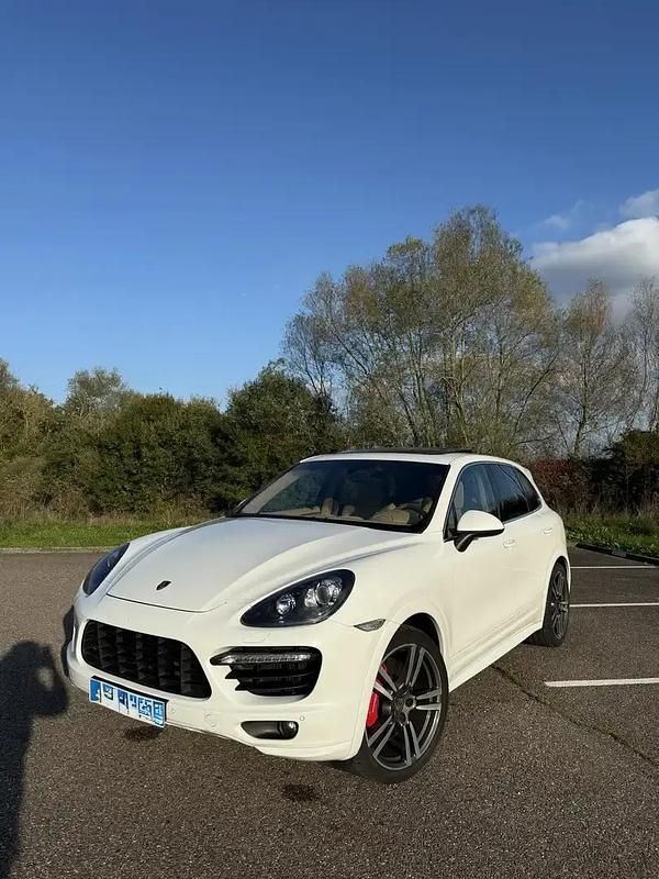 Utilisé 2012 Porsche Cayenne Turbo SUV | 35 990 € - Image 1/4