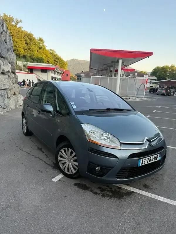 Utilisé 2010 Citroën C4 Picasso Monospace | 3 190 € (Bon prix) - Image 1/4