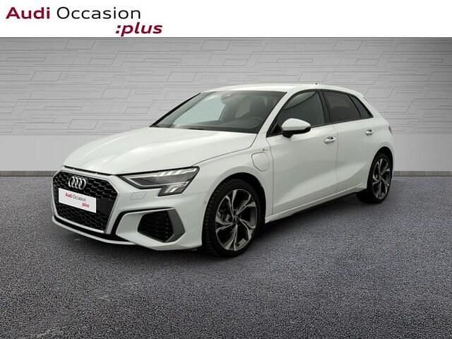 Blanc glacier métallisé Utilisé 2022 Audi A3 Sportback e-tron S-Line Berline | 26 900 € (Bon prix) - Image 1/4
