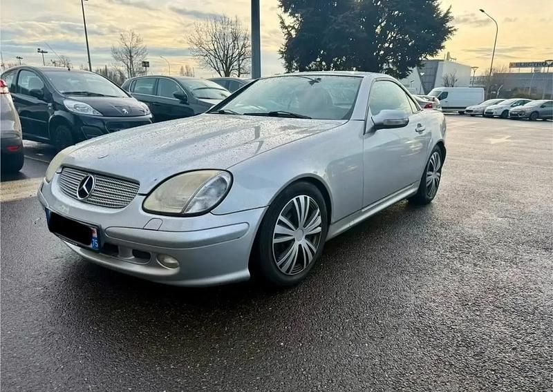 Gris Occasion 2004 Mercedes 230 Cabriolet | 4 990 € - Image 1/4