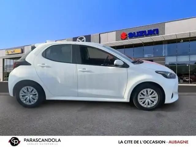 Occasion Toyota Yaris Hybrid 2023 Blanc Berline