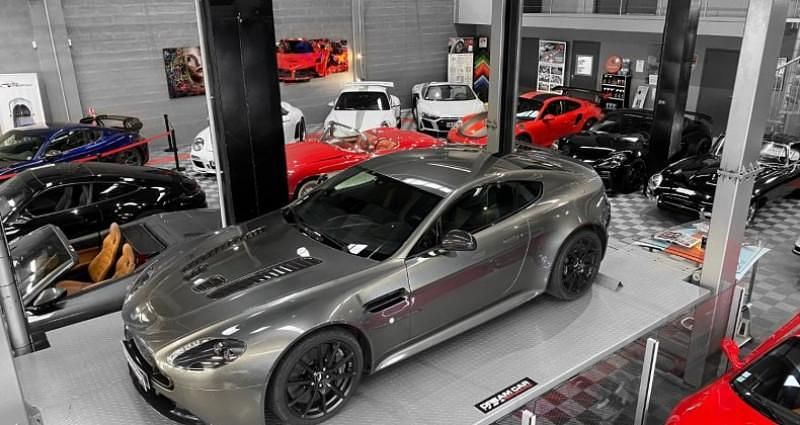 Utilisé 2017 Aston Martin V12 Vantage Coupé | 189 900 € - Image 1/4